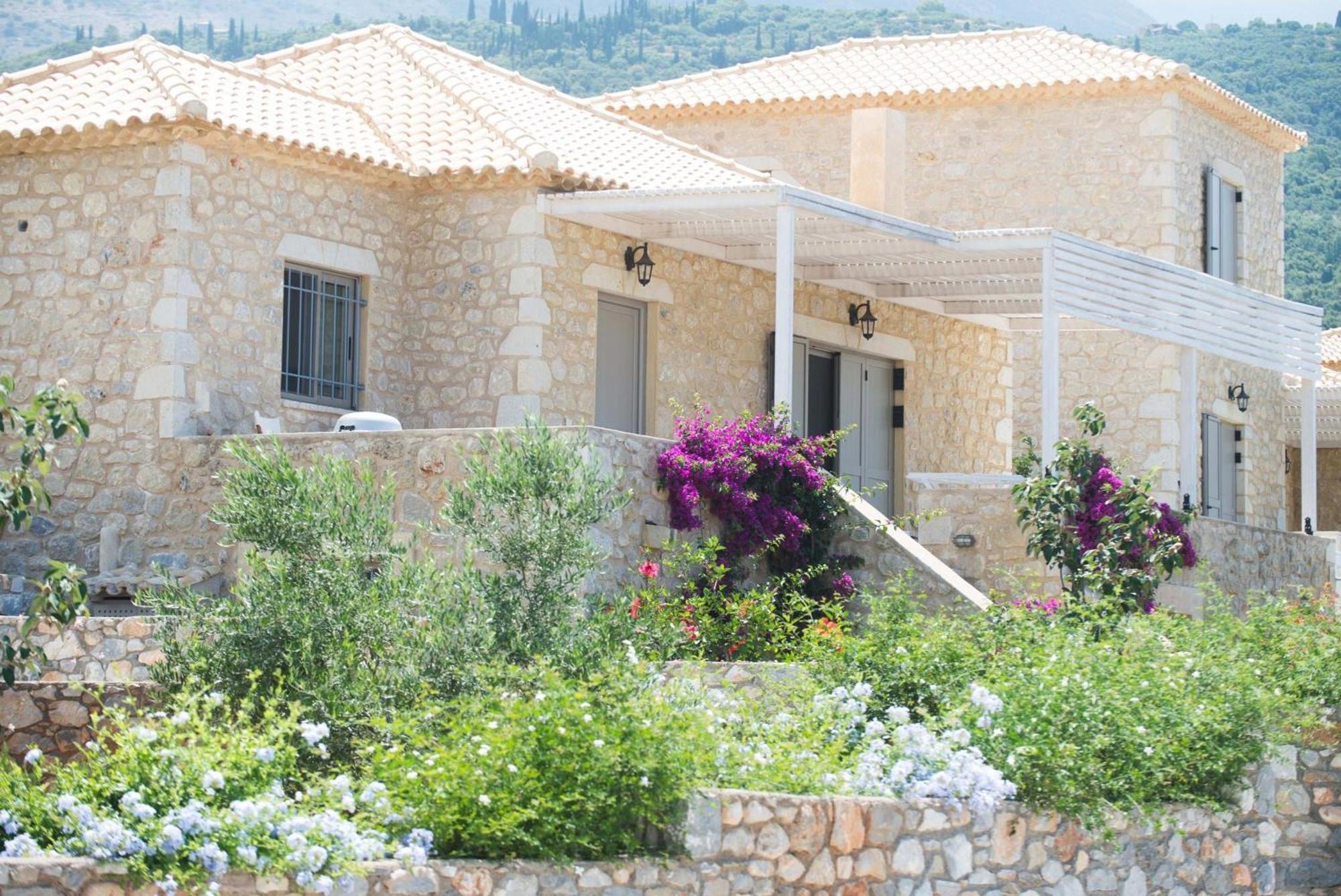 Poliana Estate Villas Riglia Екстер'єр фото