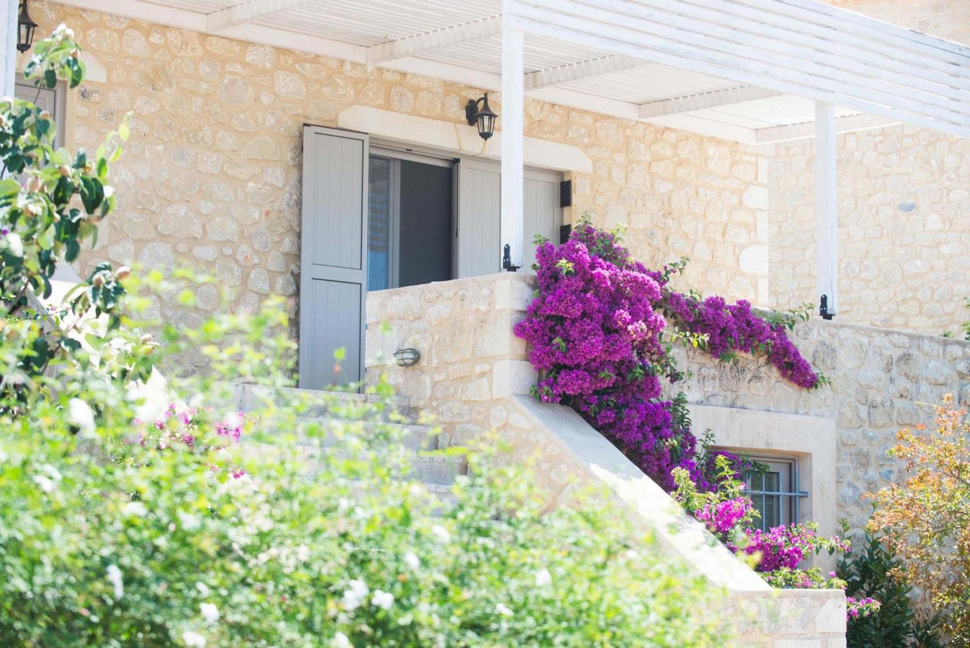 Poliana Estate Villas Riglia Екстер'єр фото
